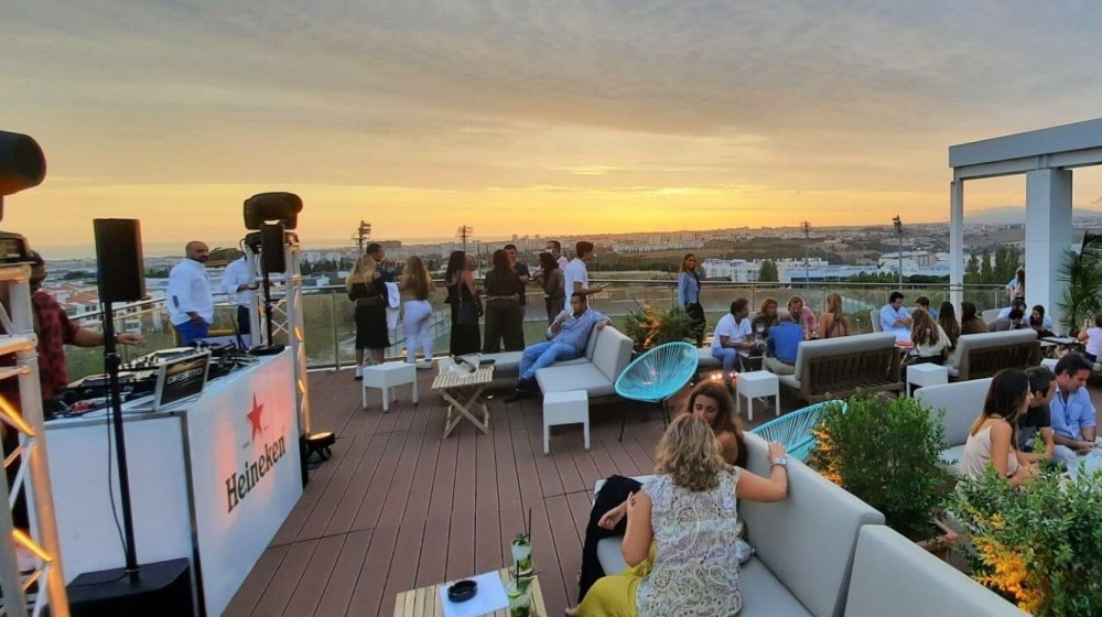 Verso Rooftop Verso Rooftop Lounge, Oeiras, Lisboa - Wikinight